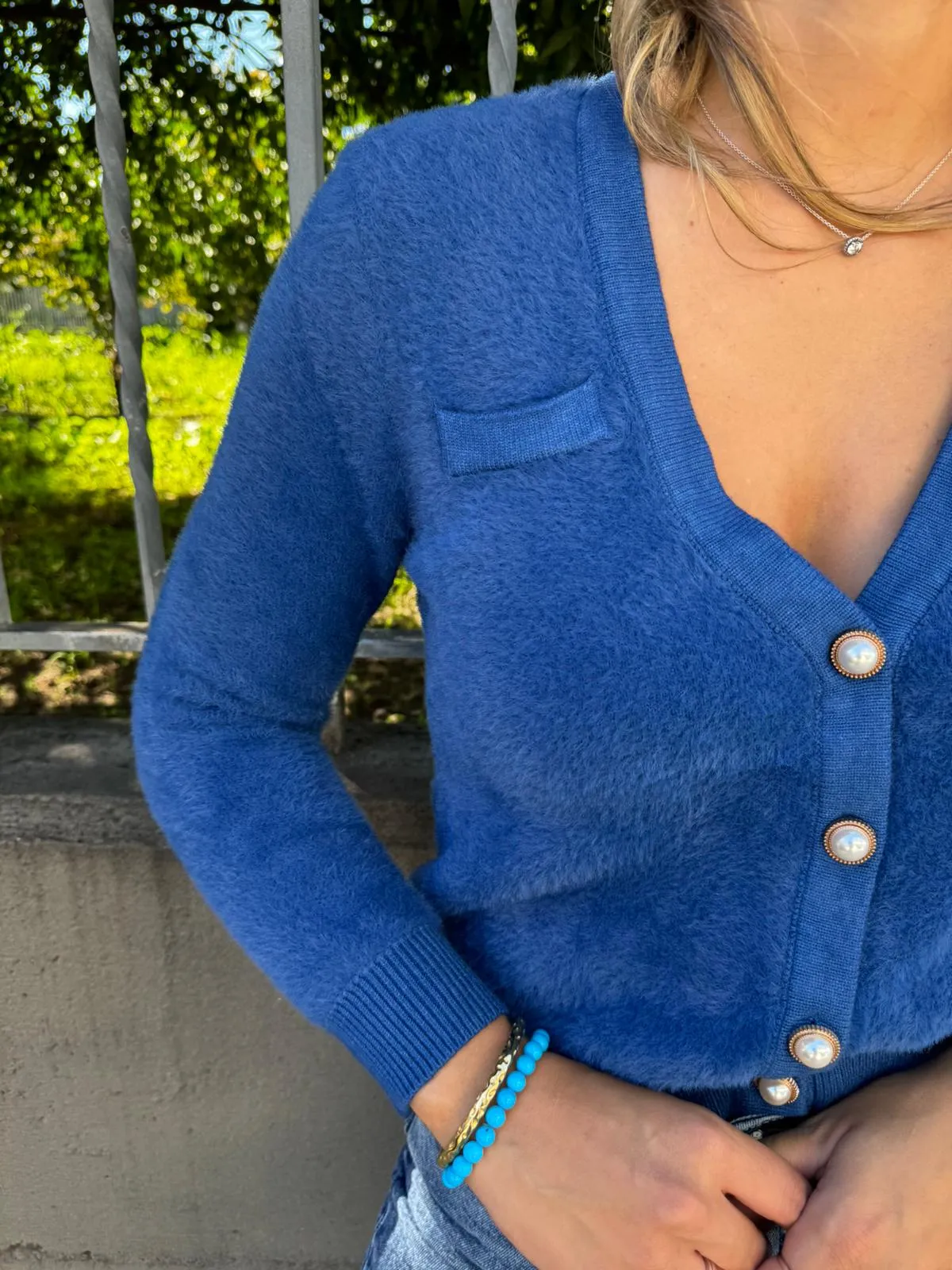 Cardigan in pelo scollo a V tinta unita
