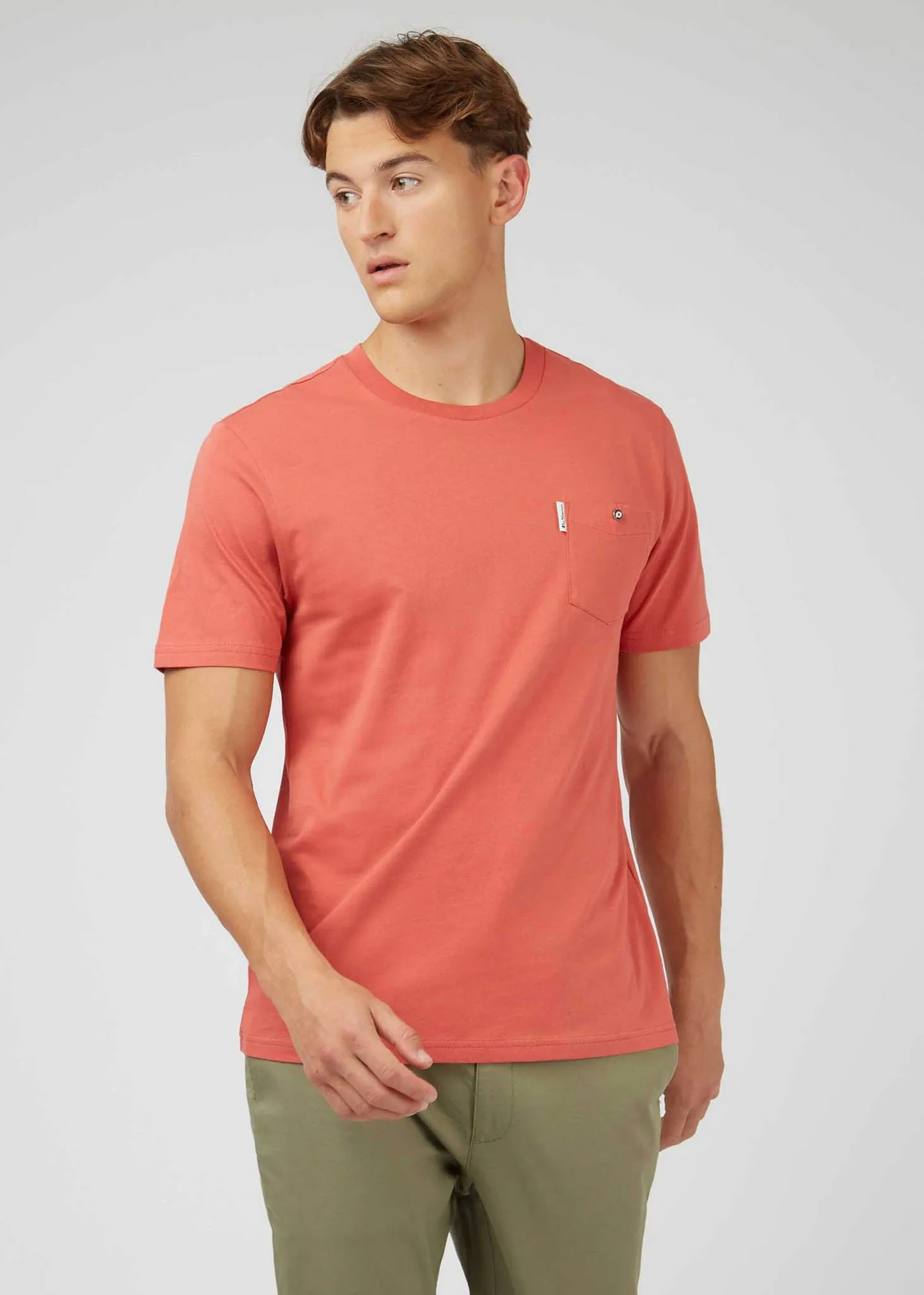 Signature pocket tee - raspberry