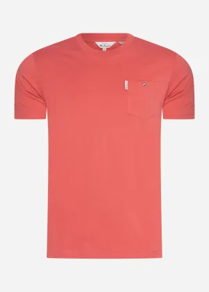 Signature pocket tee - raspberry