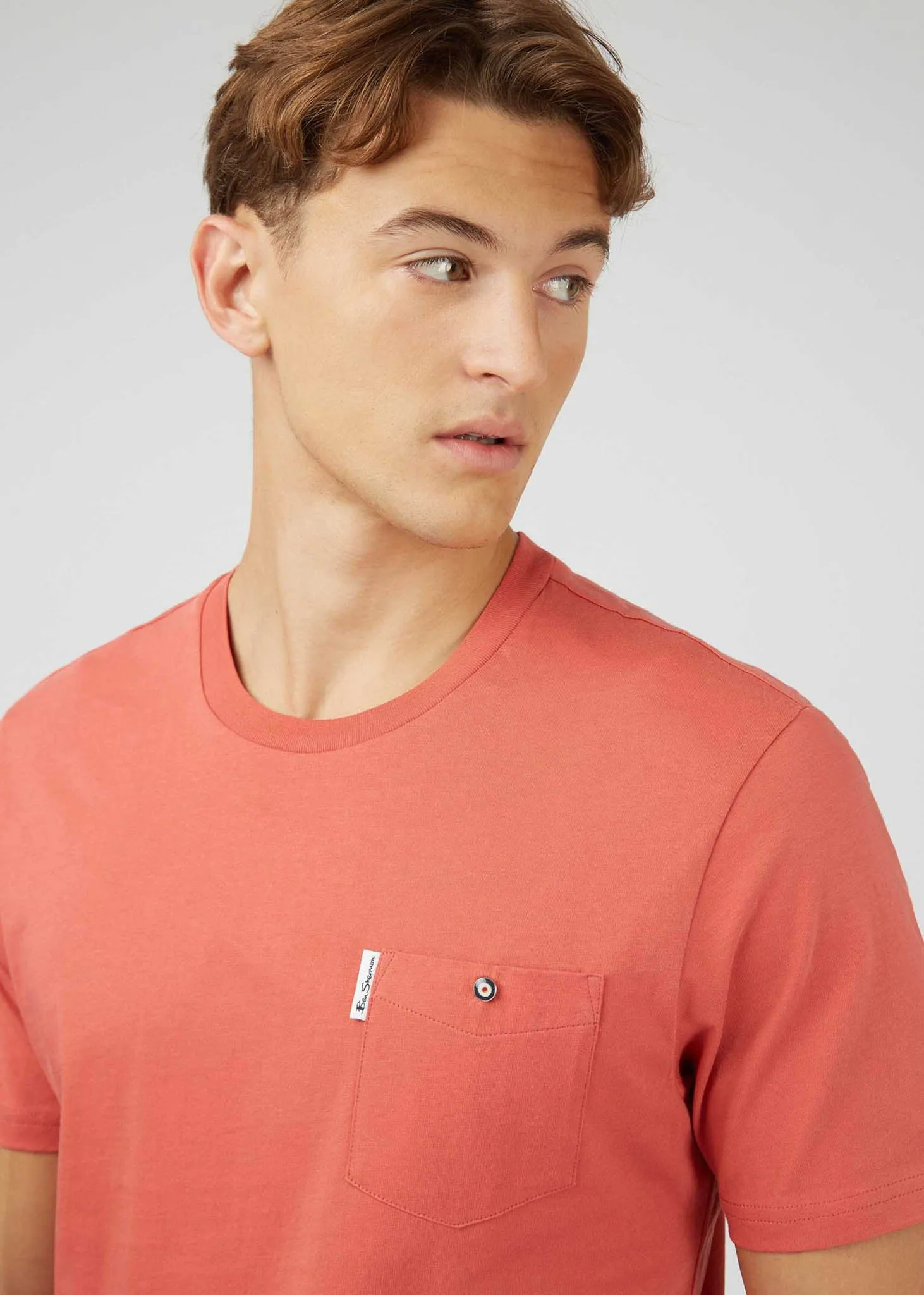 Signature pocket tee - raspberry